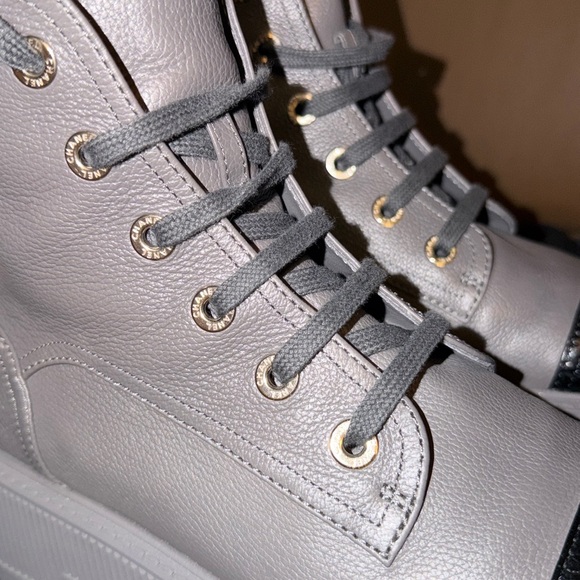 Chanel combat boots - Picture 3 of 9